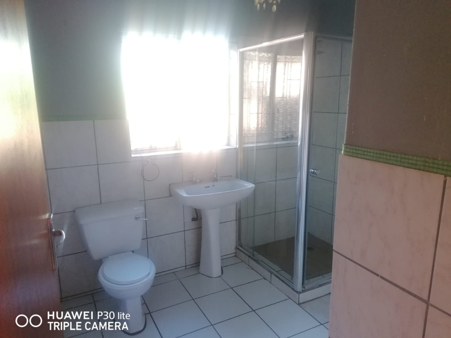 To Let 3 Bedroom Property for Rent in Meyerspark Gauteng