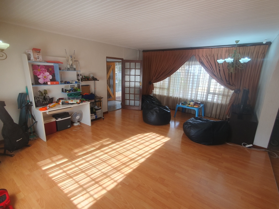 4 Bedroom Property for Sale in Edelweiss Gauteng