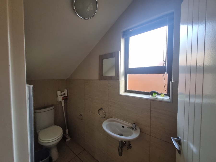 To Let 3 Bedroom Property for Rent in Equestria Gauteng