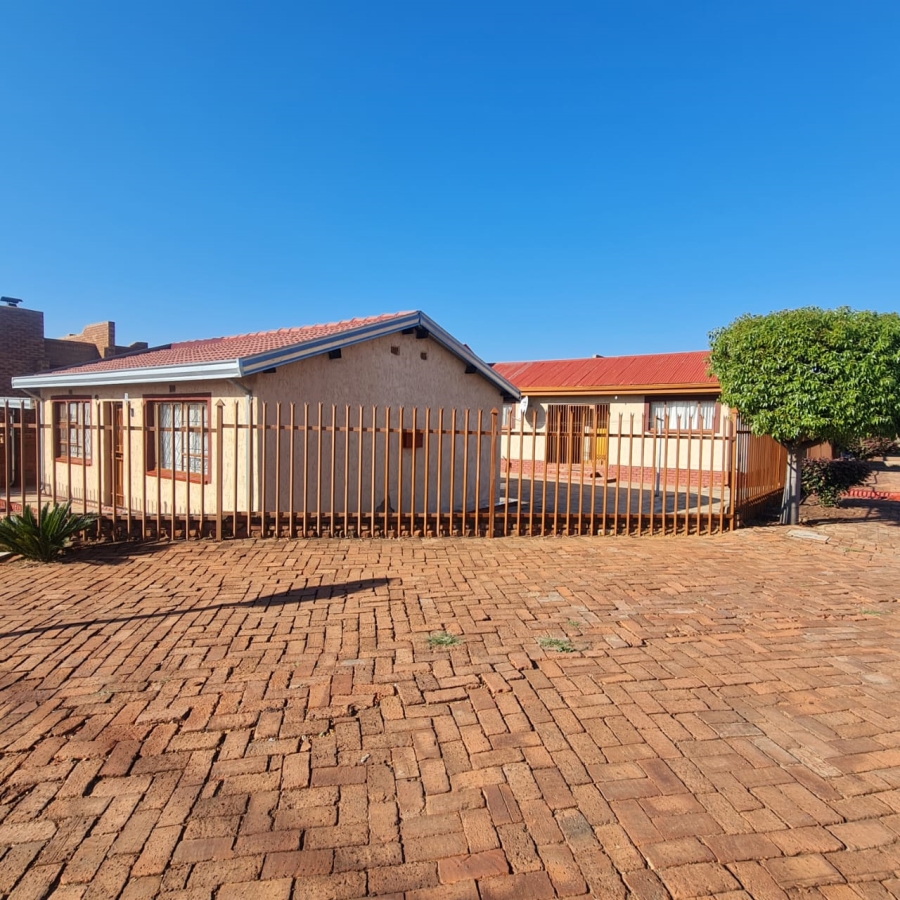 To Let 2 Bedroom Property for Rent in Soshanguve L Gauteng
