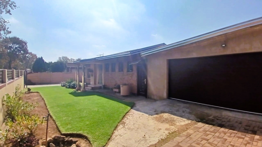 3 Bedroom Property for Sale in Vanderbijlpark CE 2 Gauteng