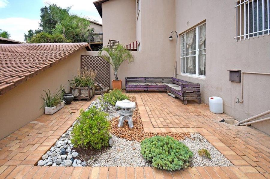 3 Bedroom Property for Sale in Sunnyrock Gauteng