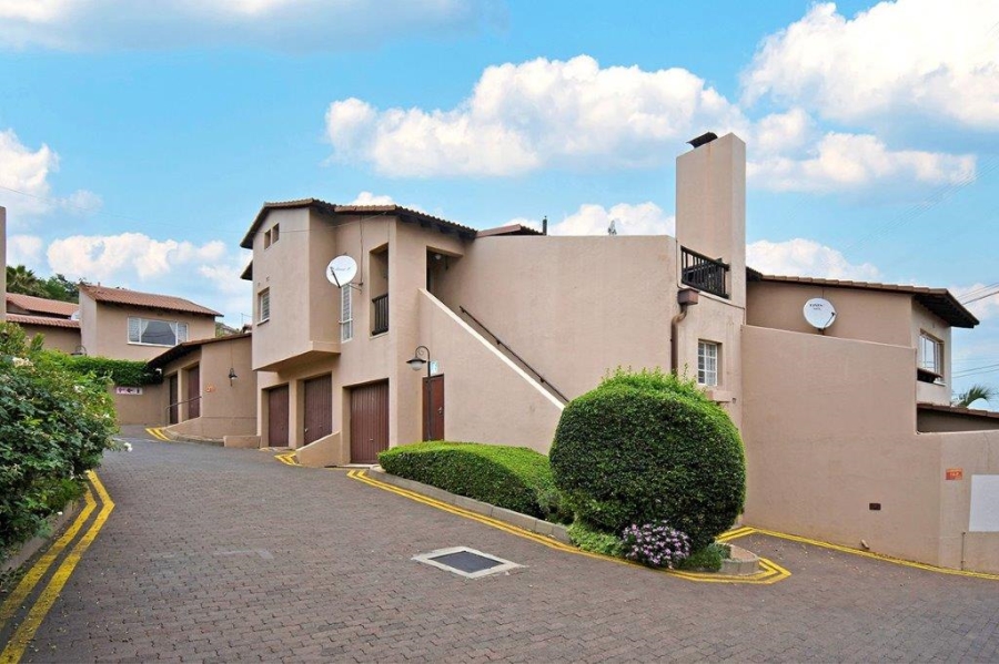 3 Bedroom Property for Sale in Sunnyrock Gauteng