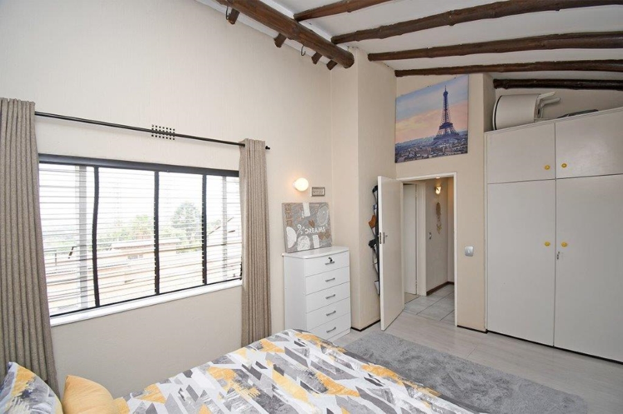 3 Bedroom Property for Sale in Sunnyrock Gauteng