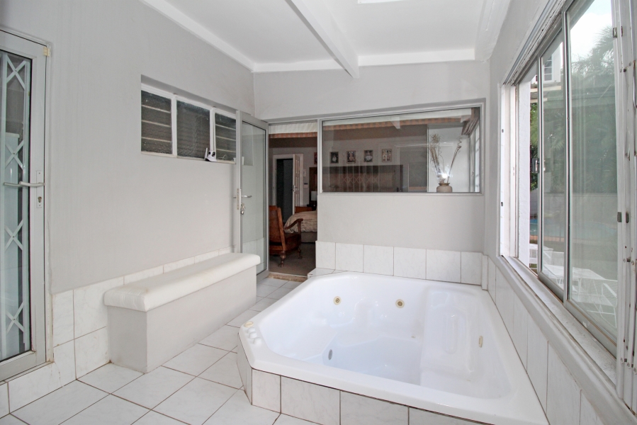 4 Bedroom Property for Sale in Sydenham Gauteng