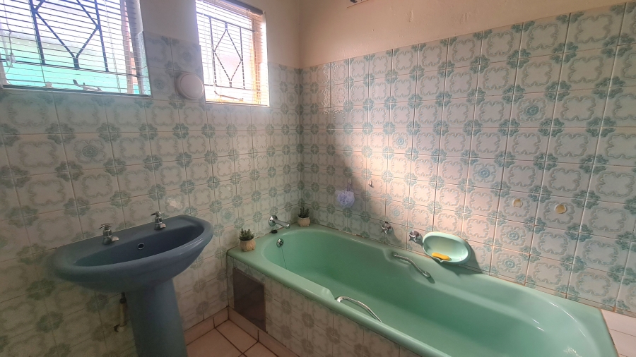 3 Bedroom Property for Sale in New State Areas Gauteng