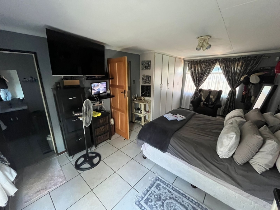 2 Bedroom Property for Sale in Huntingdon Gauteng