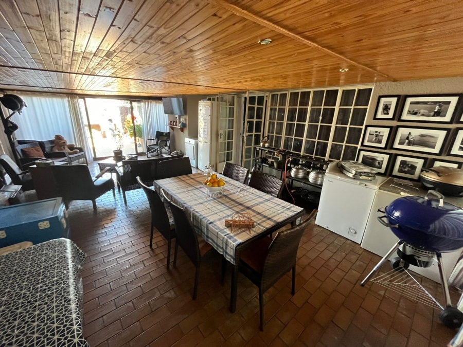 2 Bedroom Property for Sale in Huntingdon Gauteng