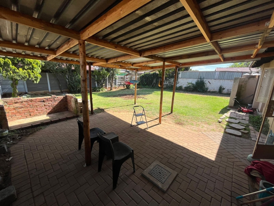 2 Bedroom Property for Sale in Huntingdon Gauteng