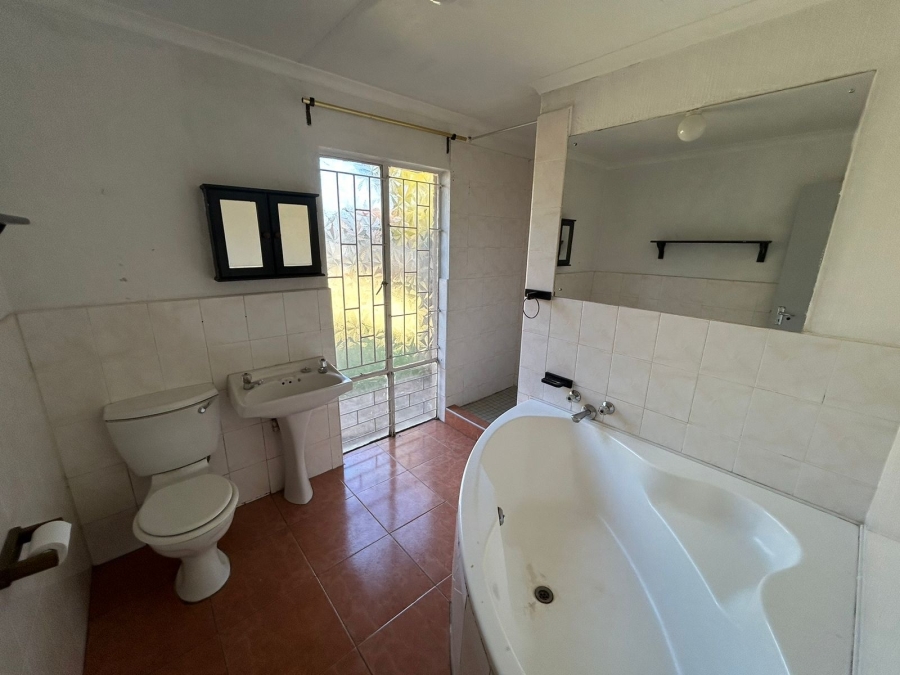 2 Bedroom Property for Sale in Huntingdon Gauteng