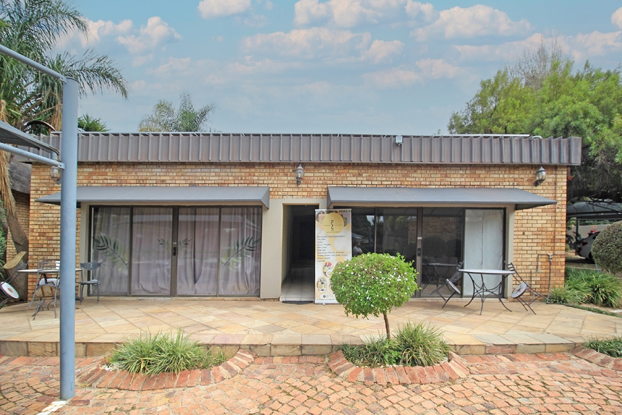 Commercial Property for Sale in Ruimsig Gauteng