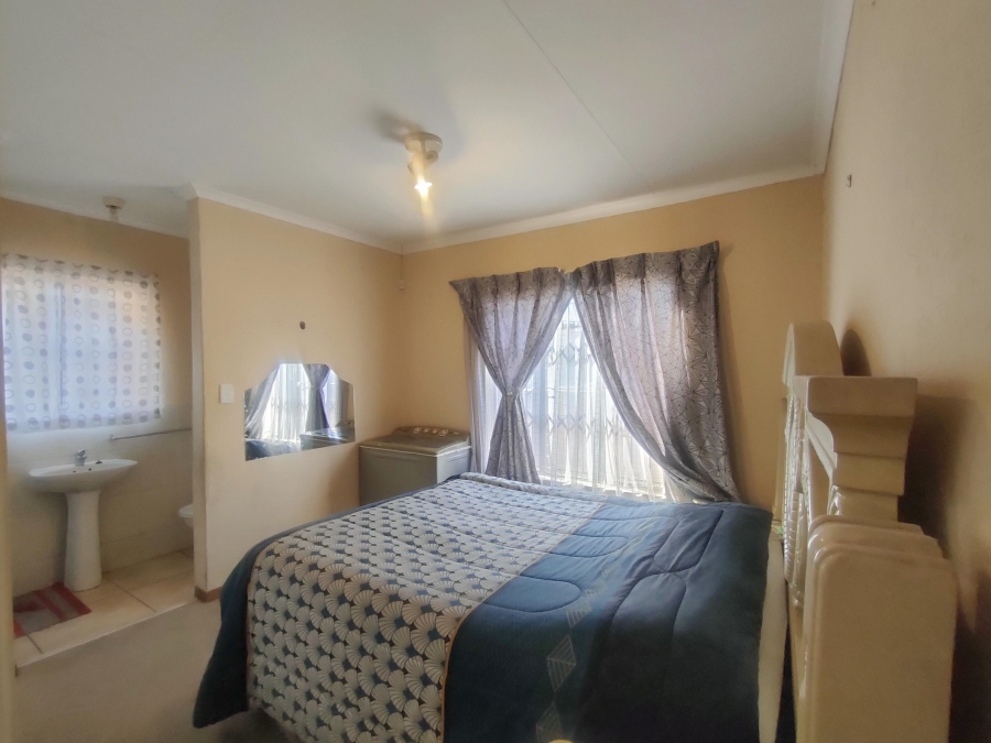 3 Bedroom Property for Sale in Greenhills Gauteng