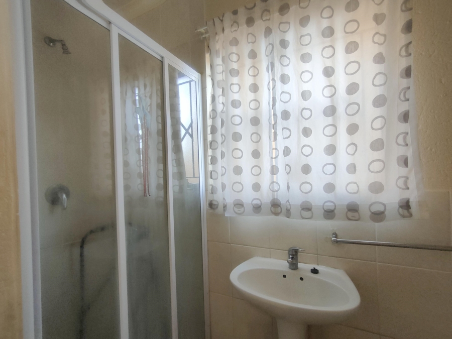 3 Bedroom Property for Sale in Greenhills Gauteng