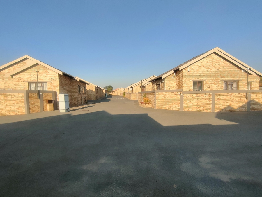 3 Bedroom Property for Sale in Greenhills Gauteng