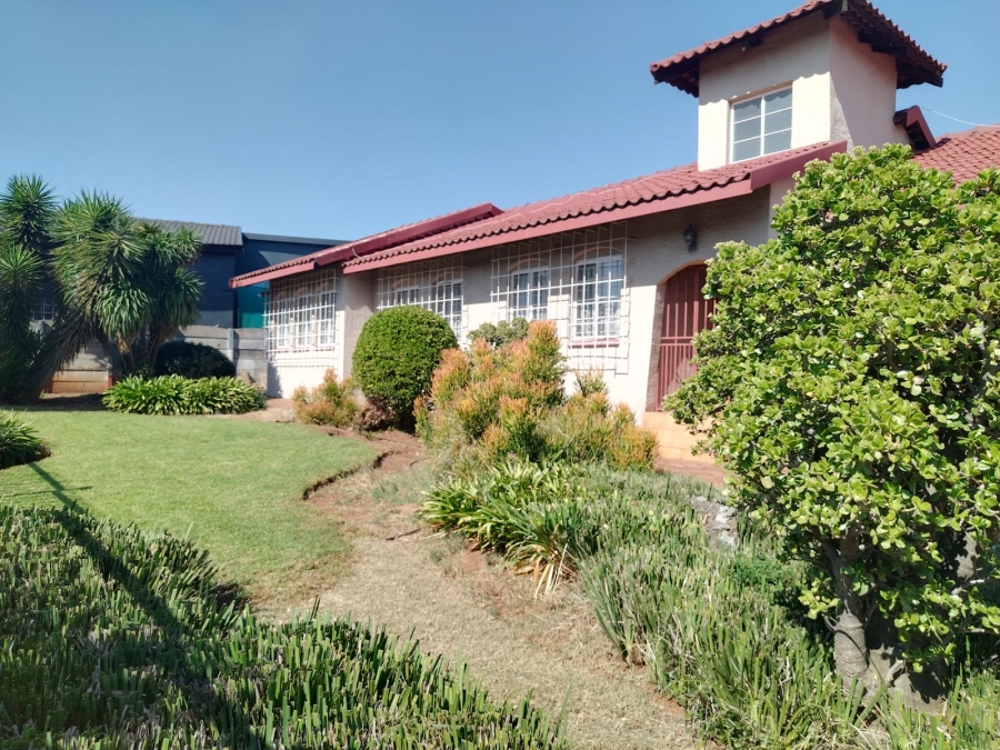 3 Bedroom Property for Sale in Harmelia Gauteng