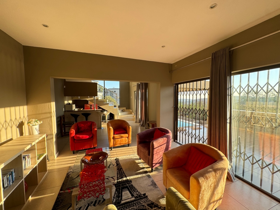 5 Bedroom Property for Sale in Bassonia Estate Gauteng