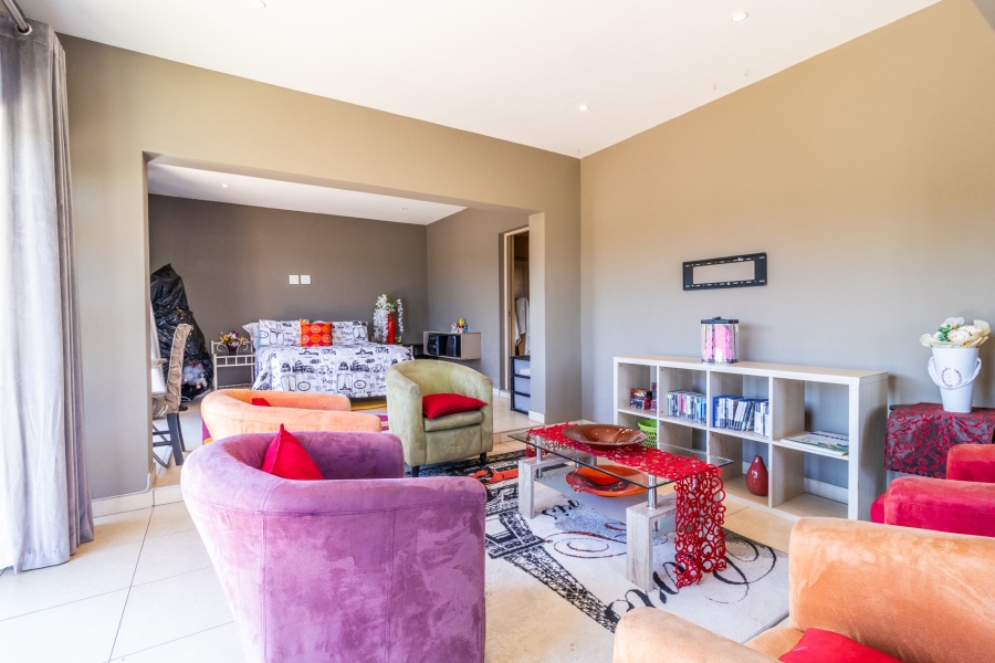 5 Bedroom Property for Sale in Bassonia Estate Gauteng