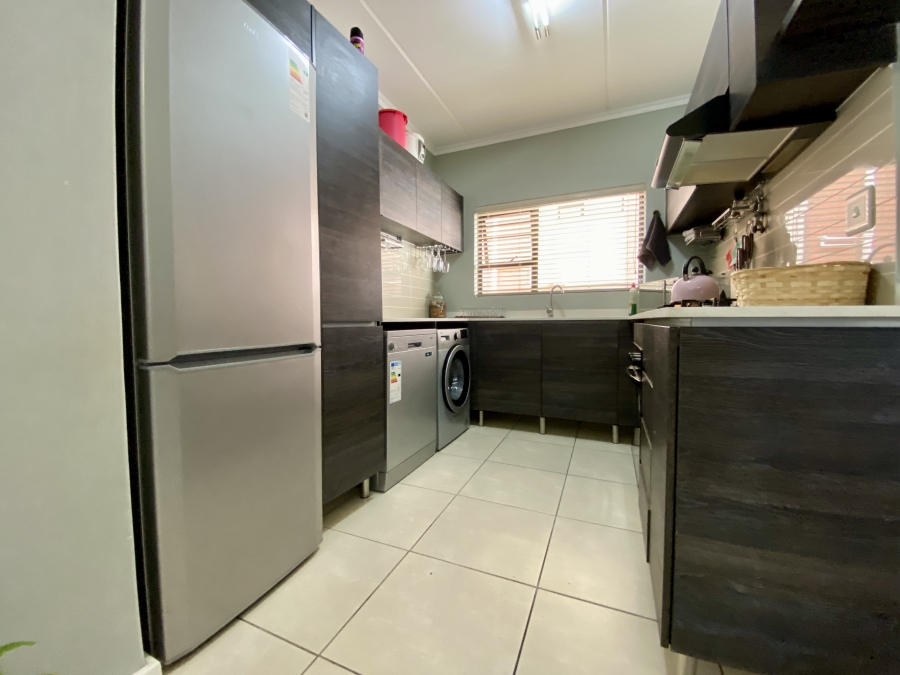 3 Bedroom Property for Sale in Greenstone Hill Gauteng