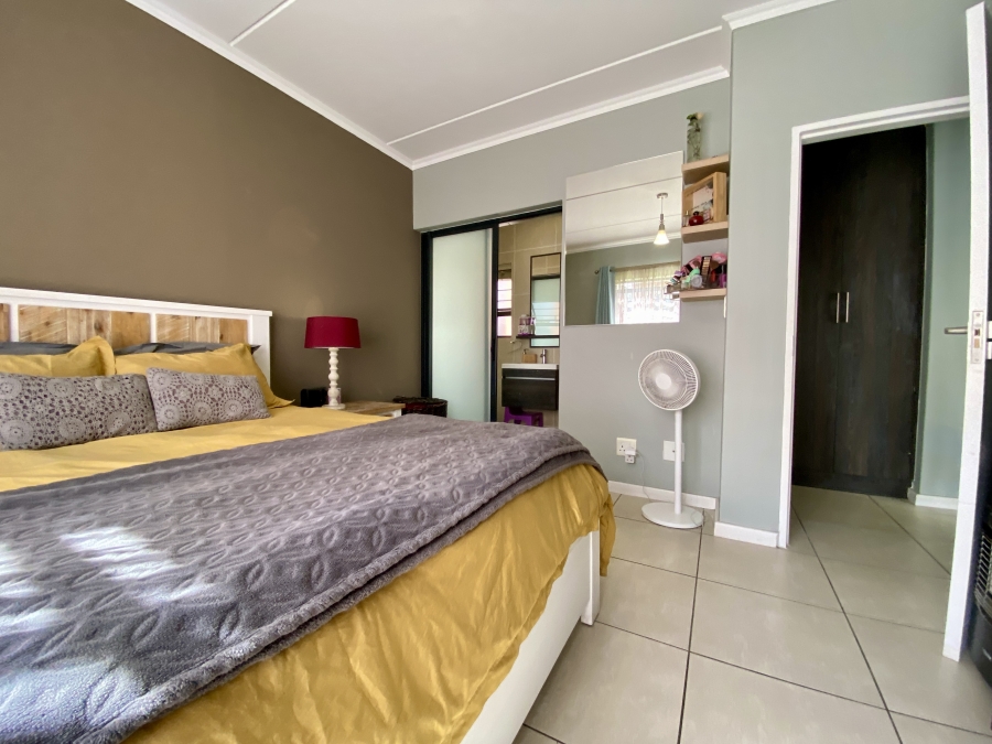 3 Bedroom Property for Sale in Greenstone Hill Gauteng