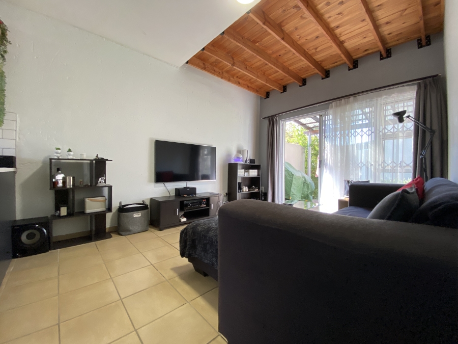 3 Bedroom Property for Sale in Greenstone Hill Gauteng