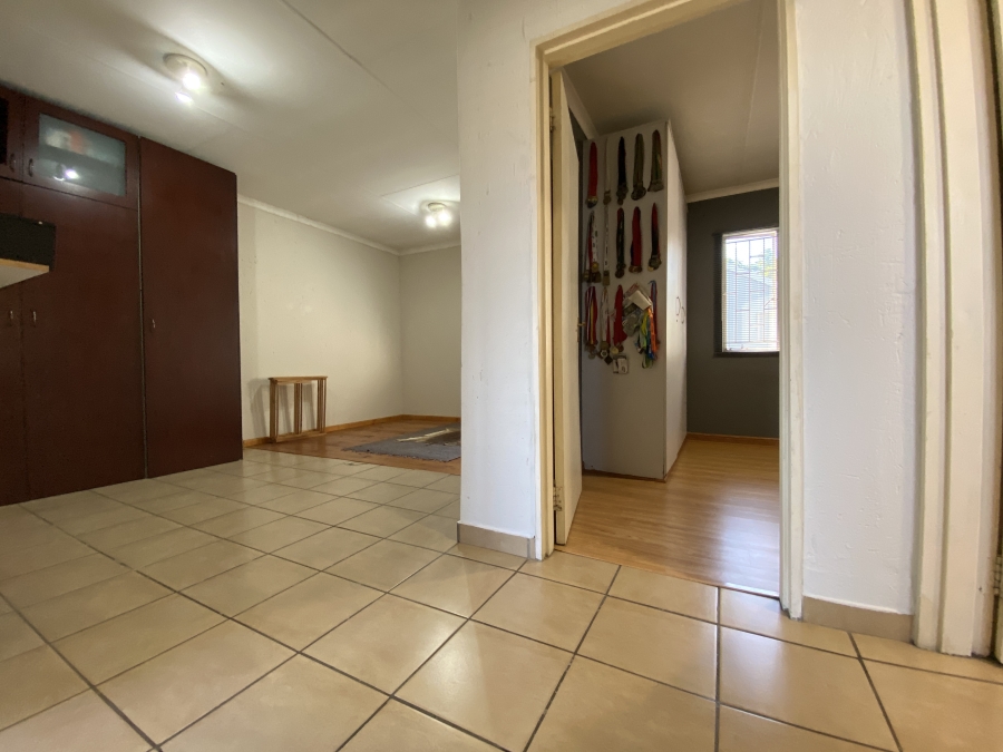 3 Bedroom Property for Sale in Greenstone Hill Gauteng