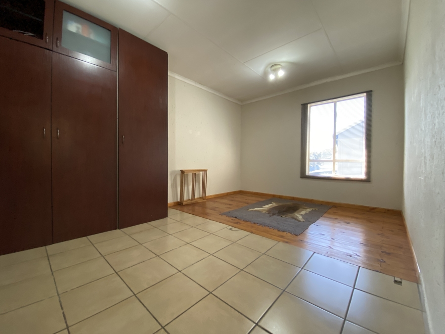 3 Bedroom Property for Sale in Greenstone Hill Gauteng