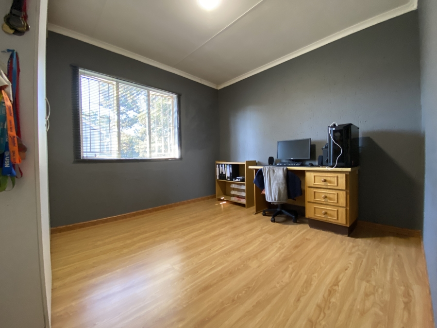 3 Bedroom Property for Sale in Greenstone Hill Gauteng