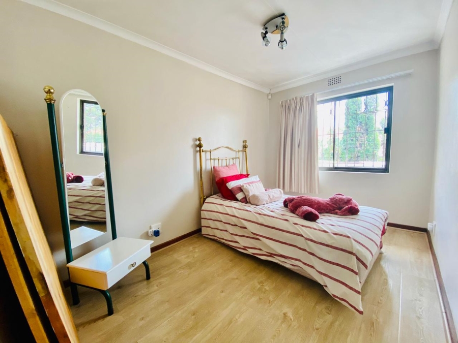 6 Bedroom Property for Sale in Sydenham Gauteng