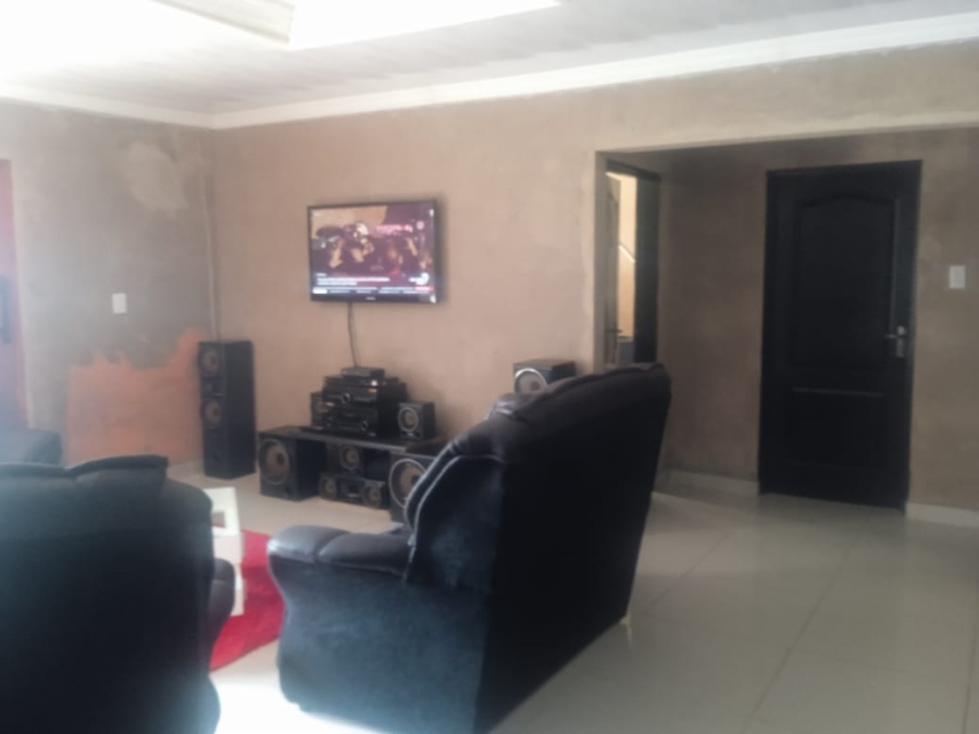 3 Bedroom Property for Sale in Tsakane Gauteng