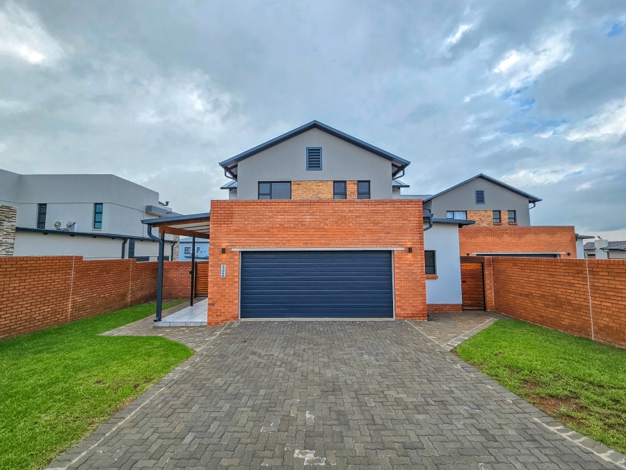 4 Bedroom Property for Sale in Silver Lakes Gauteng