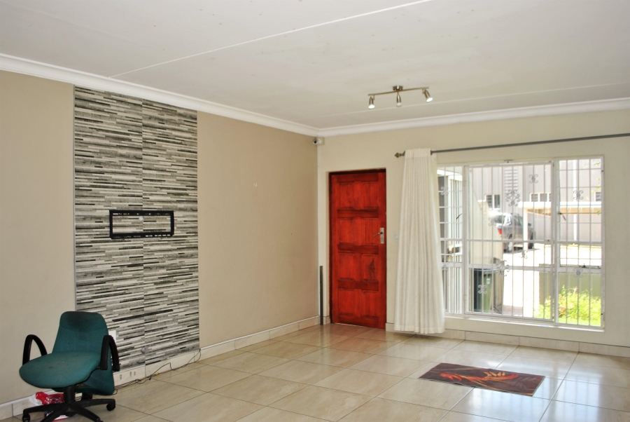 3 Bedroom Property for Sale in Halfway Gardens Gauteng