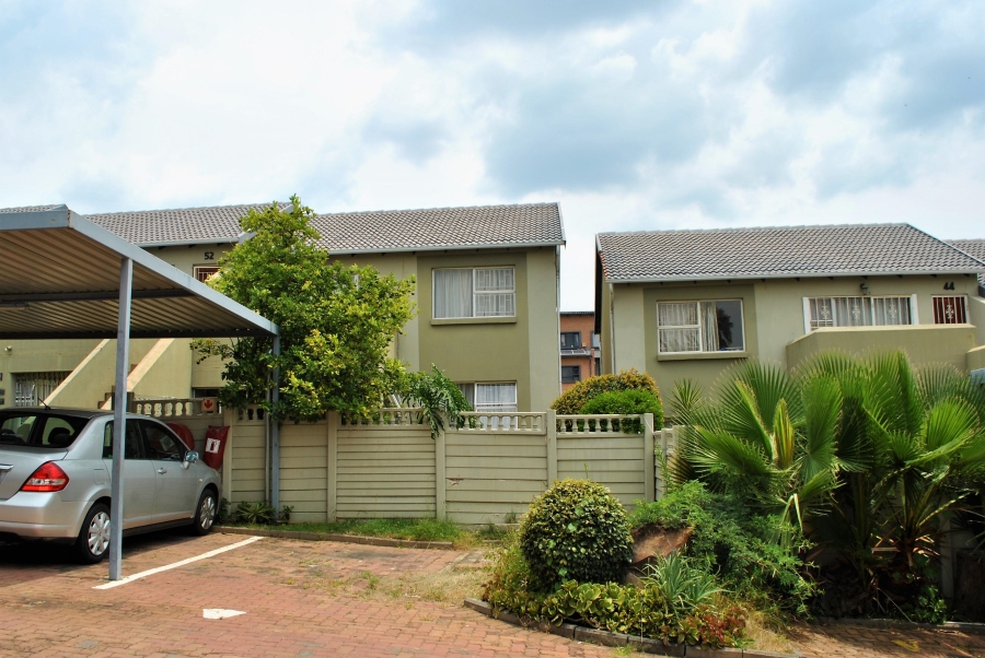 2 Bedroom Property for Sale in Vorna Valley Gauteng