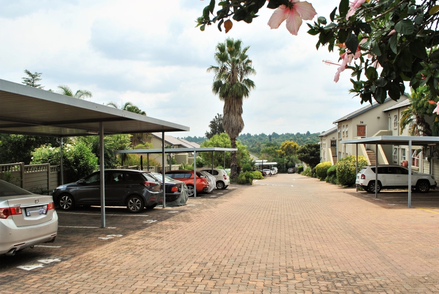 2 Bedroom Property for Sale in Vorna Valley Gauteng