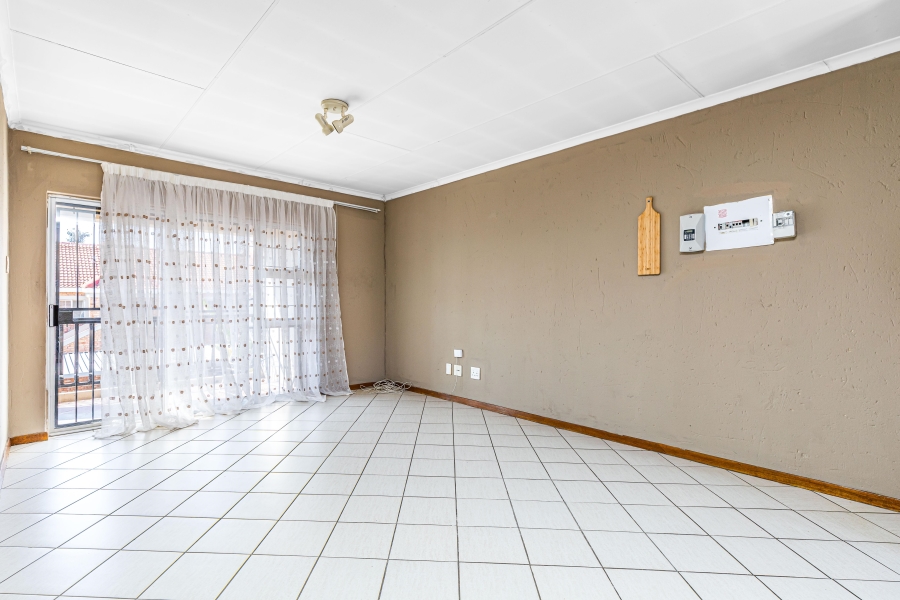 2 Bedroom Property for Sale in Vorna Valley Gauteng