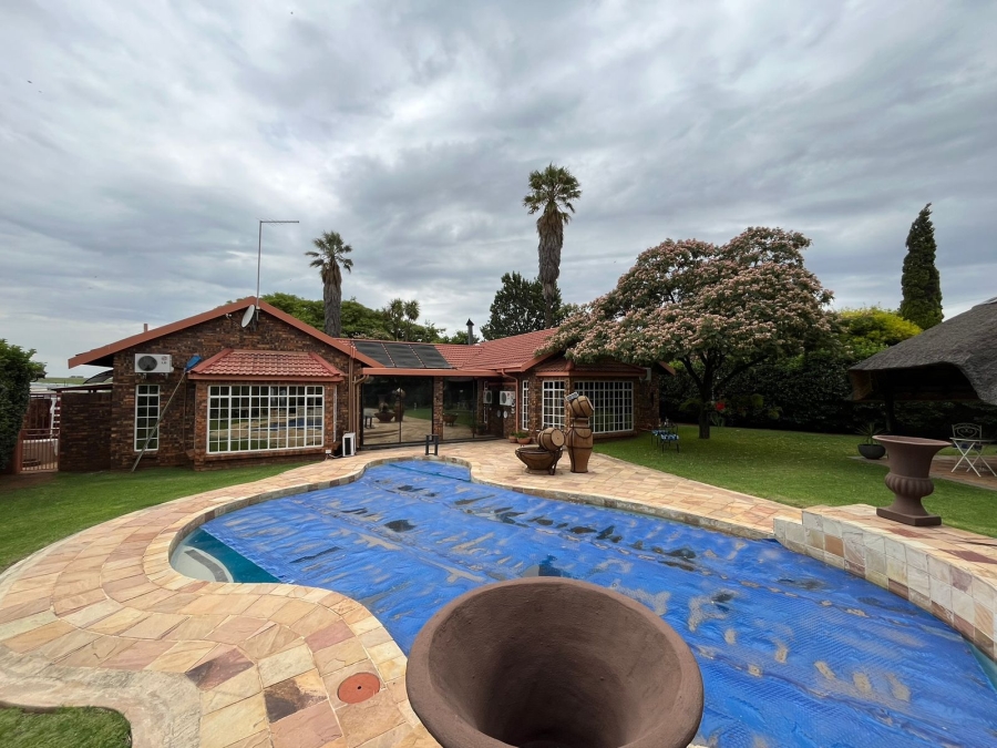 3 Bedroom Property for Sale in Sunward Park Gauteng