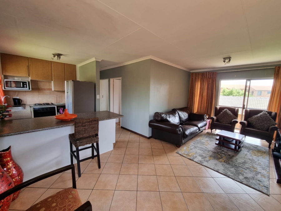 2 Bedroom Property for Sale in Eco Park Gauteng