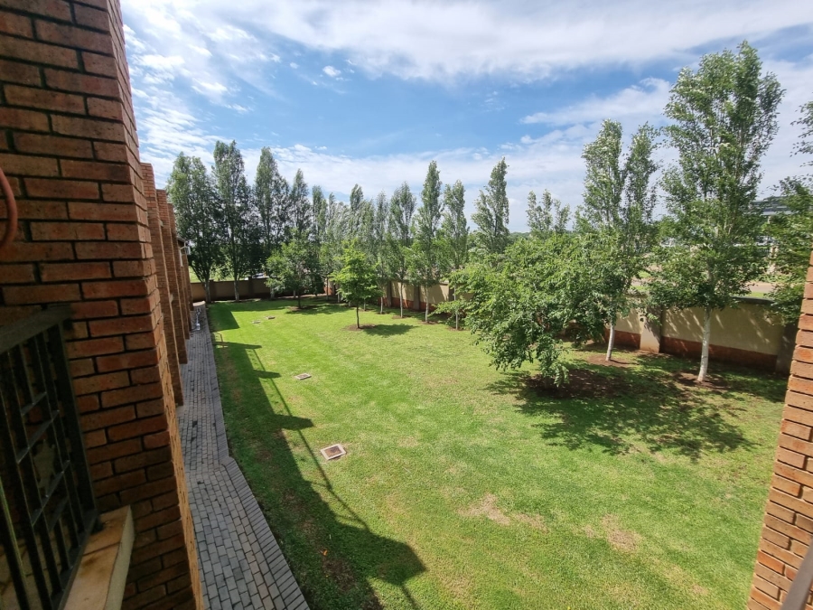 2 Bedroom Property for Sale in Eco Park Gauteng