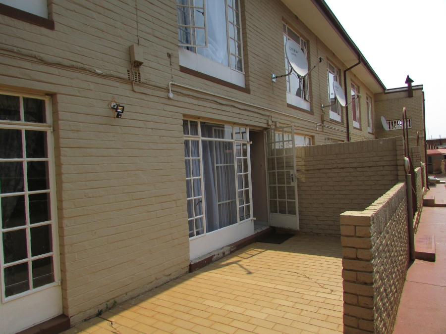 2 Bedroom Property for Sale in Westonaria Gauteng