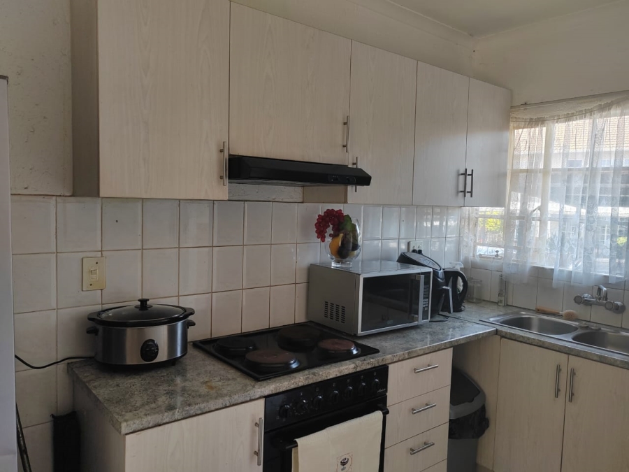 2 Bedroom Property for Sale in Bartlett Gauteng