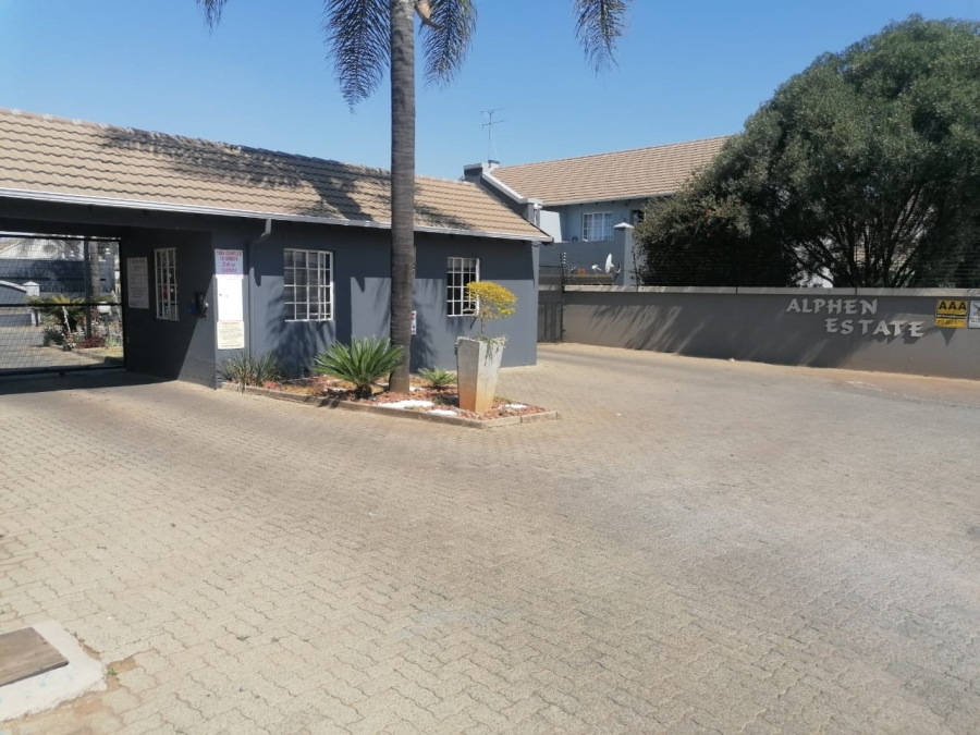 2 Bedroom Property for Sale in Bartlett Gauteng