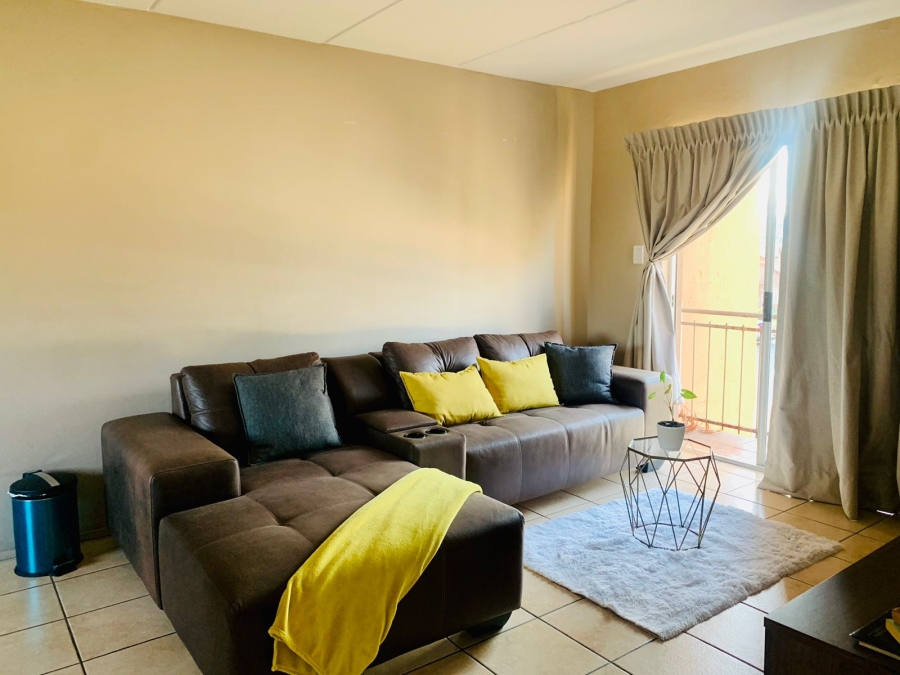 2 Bedroom Property for Sale in Kleinfontein Gauteng