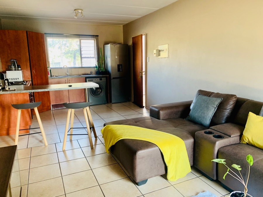 2 Bedroom Property for Sale in Kleinfontein Gauteng