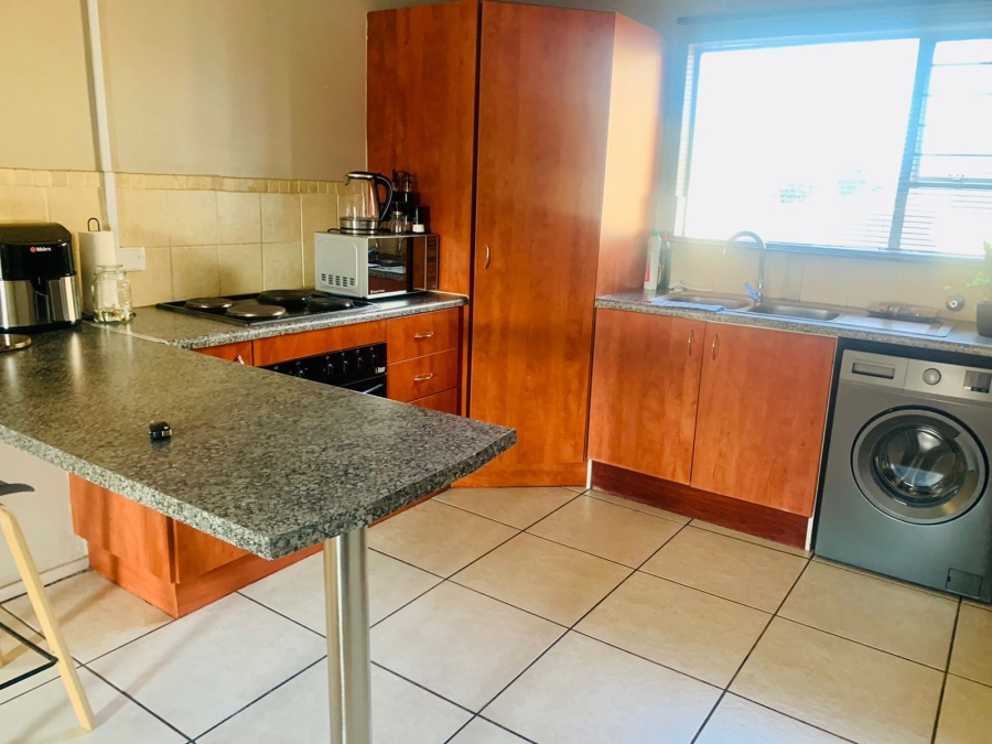 2 Bedroom Property for Sale in Kleinfontein Gauteng