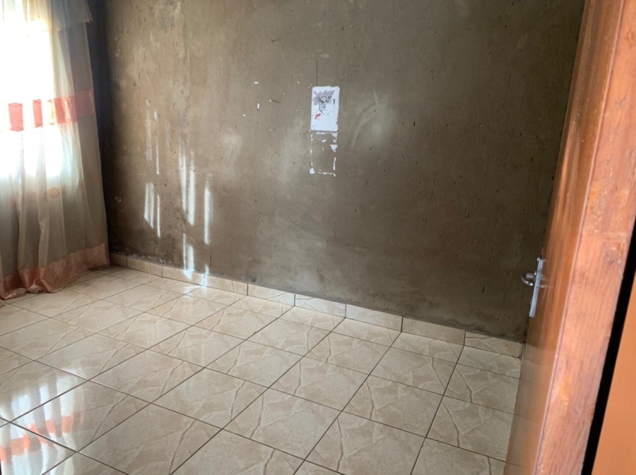 2 Bedroom Property for Sale in Geluksdal Gauteng