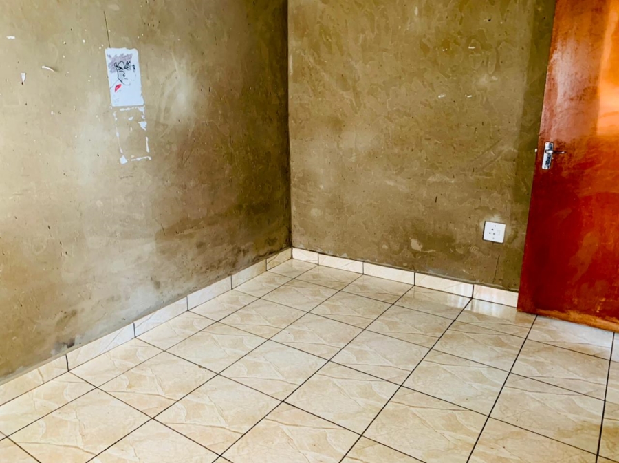 2 Bedroom Property for Sale in Geluksdal Gauteng