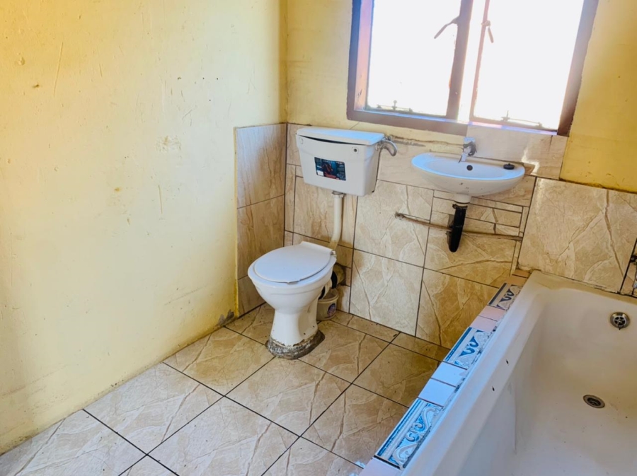 2 Bedroom Property for Sale in Geluksdal Gauteng