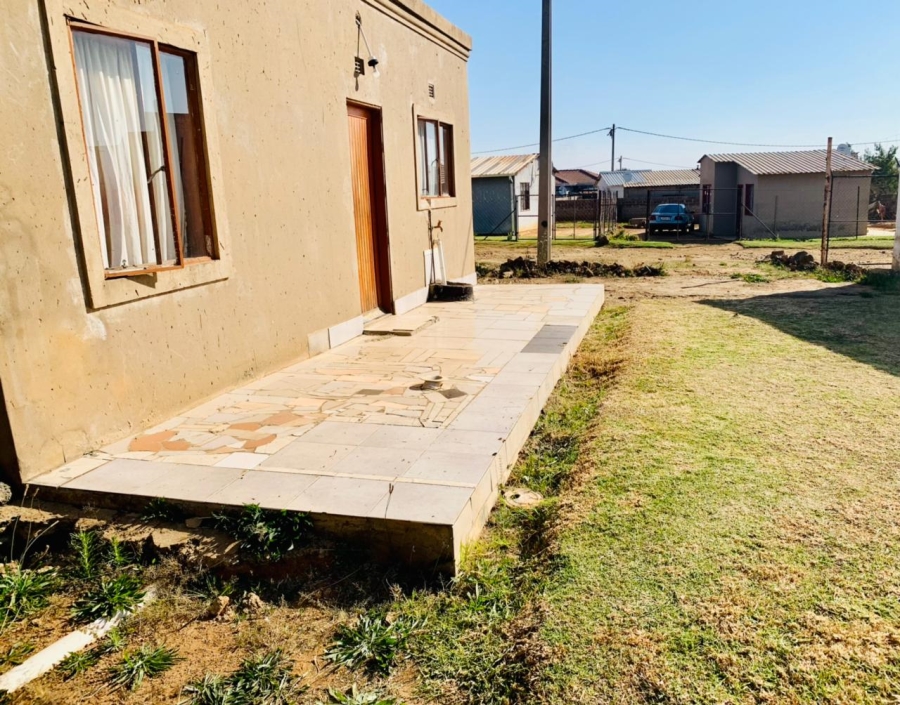 2 Bedroom Property for Sale in Geluksdal Gauteng