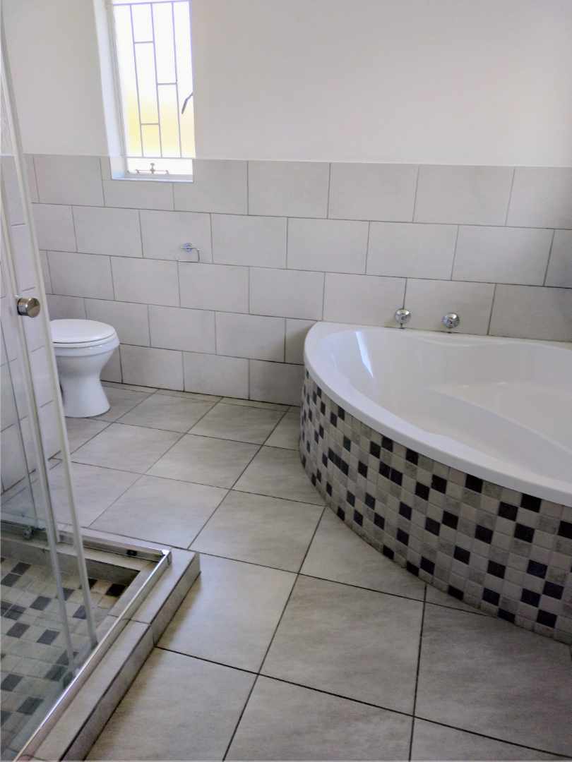 To Let 3 Bedroom Property for Rent in Buccleuch Gauteng