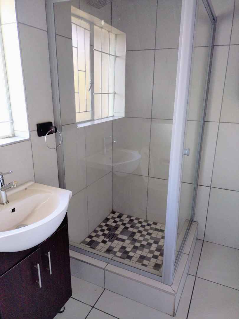 To Let 3 Bedroom Property for Rent in Buccleuch Gauteng