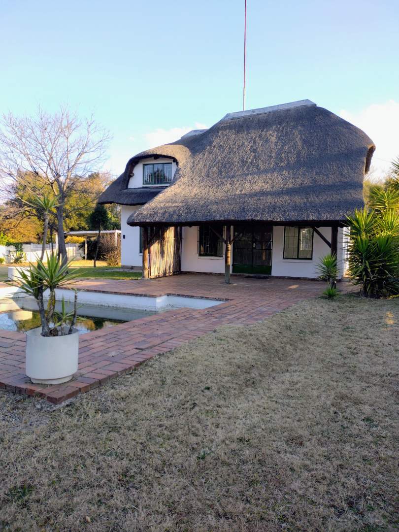 To Let 3 Bedroom Property for Rent in Buccleuch Gauteng